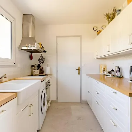 Rum i privatbostad Echauguette, Et Toilette Privee Maison Partagee Avec La Proprietaire